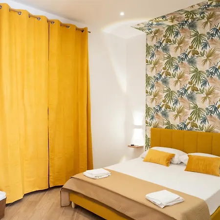 Rooftop14 Suite&relax לינה וארוחת בוקר נאפולי