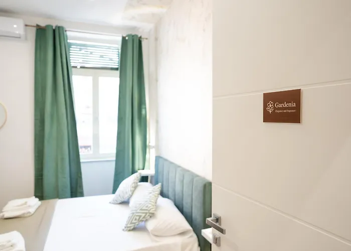 Rooftop14 Suite&relax 3* نابولي