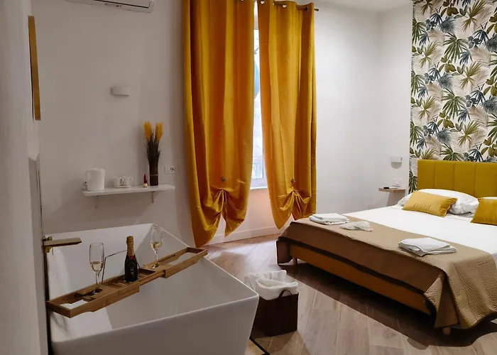 Rooftop14 Suite&relax 3* نابولي