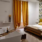 Rooftop14 Suite&relax 4* نابولي
